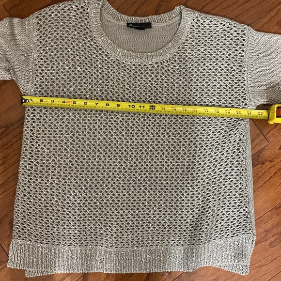 Lane Bryant gray sequence O/S 1/4 sleeves sweater- size large - Picture 9 of 10